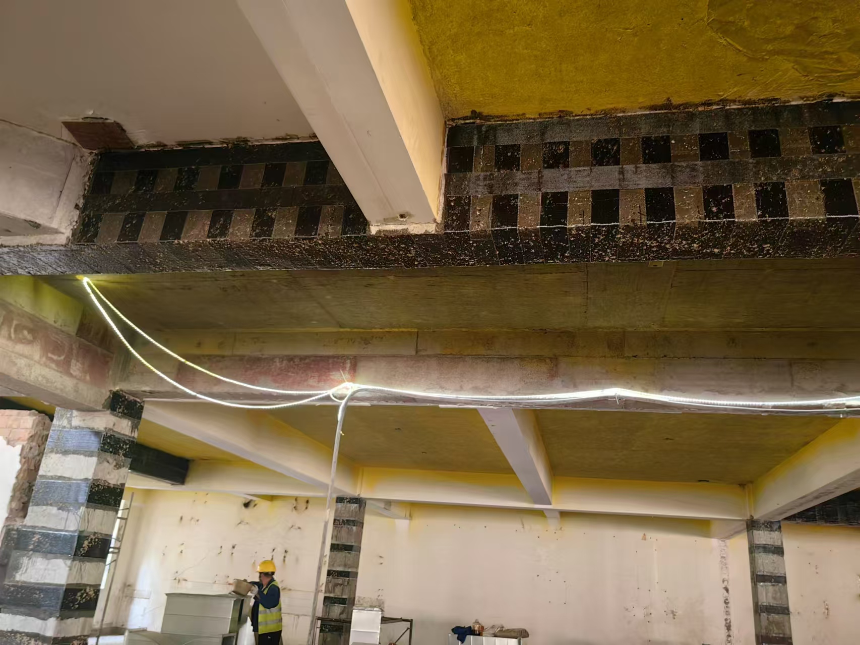 渝中建筑抗震加固施工流程